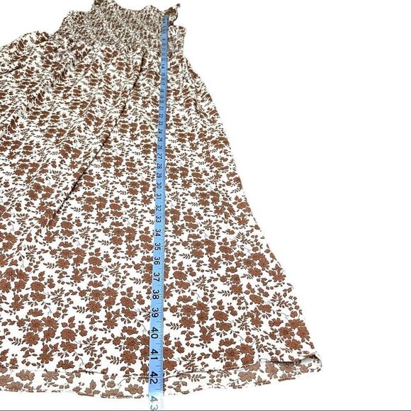 Claire France Dress   - Picture 8 of 8